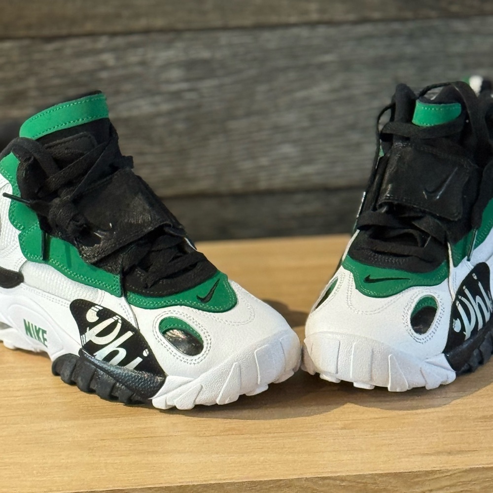Nike Air Max Speed Turf Philly Size 9